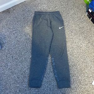 Nike dri fit sweatpants
